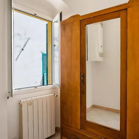 Pleasant In Near Bagni Paradiso Beach Appartement