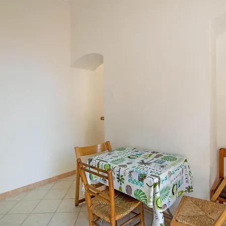 Pleasant In Near Bagni Paradiso Beach Appartement