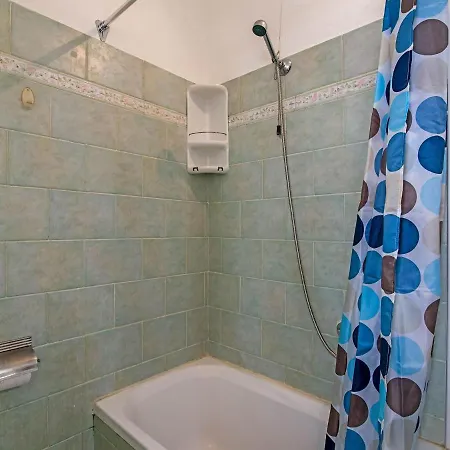 Pleasant In Near Bagni Paradiso Beach Appartement San Remo